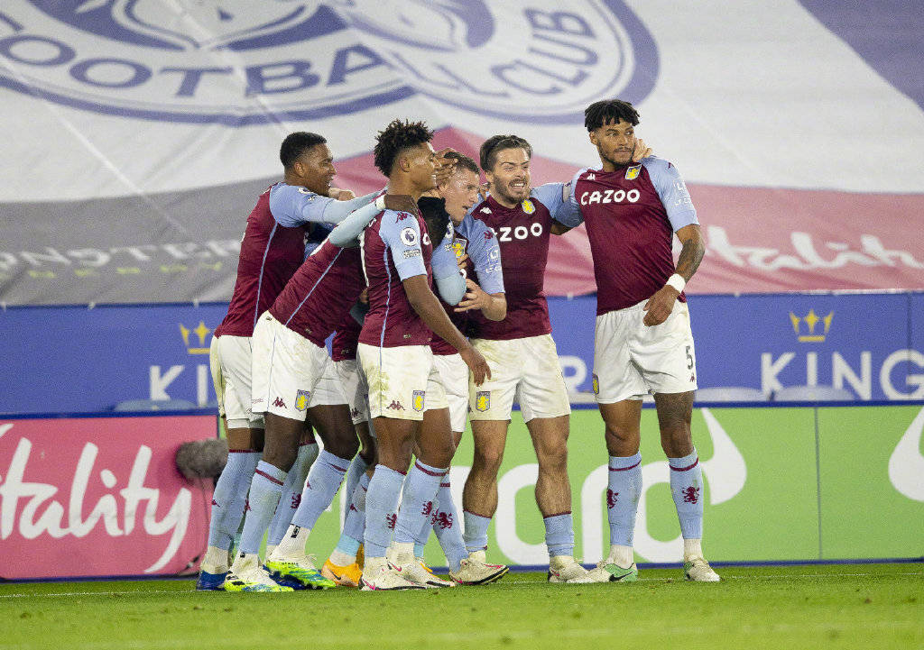 美媒：由于库里缺阵，76人主场最低门票降至8美元（美媒：因库里缺席，76人主场最低票价仅8美元）