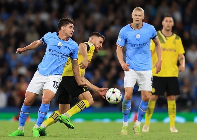 自弗里克后首位，齐沃执教生涯前四场欧冠全部获胜（齐沃执教欧冠开局四连胜，成自弗里克后首人）