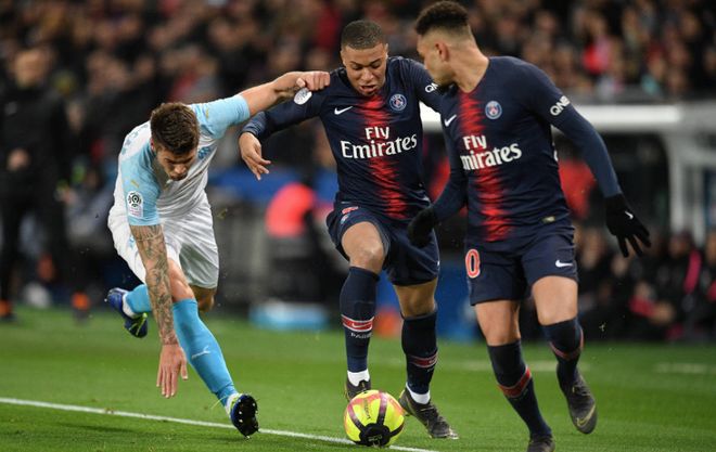 马卡：最高法院判决西甲联盟违规，皇马获赔880万欧转播收入（马卡报：最高法认定西甲联盟违法，皇马获赔880万欧元转播费）