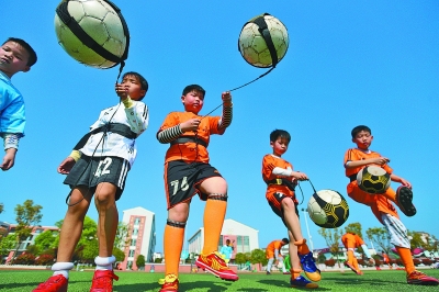 罗马诺：萨拉赫和沙特之间没有任何谈判，他的精力全在利物浦（罗马诺：萨拉赫与沙特无谈判，全部心思放在利物浦）