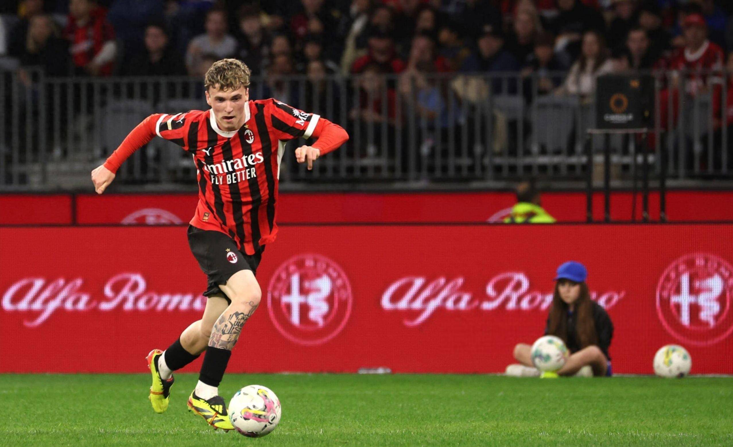 川超分区赛最佳阵出炉：南充门将成为票王，网红向男入选二阵（川超分区赛最佳阵公布：南充门将加冕票王，网红向男跻身二阵）