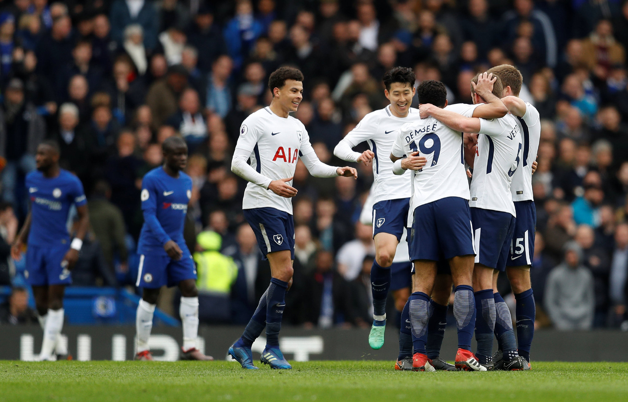 河有多长？詹皇连续上双近19年，期间经历245名不同队友（詹皇连续得分上双近19年，生涯与245位不同队友并肩）